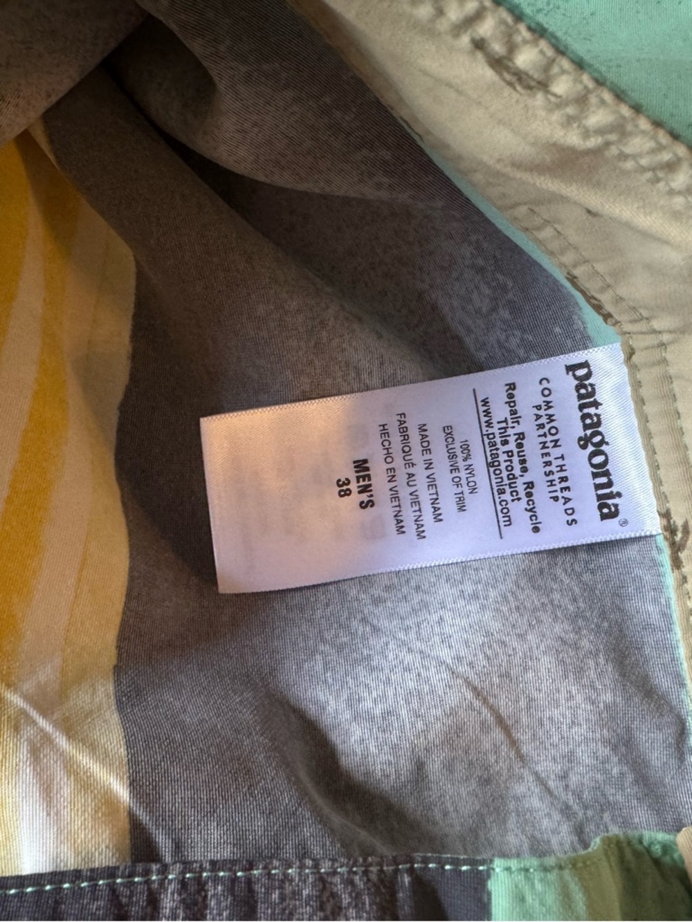 Patagonia Wavefarer Board Shorts 19” Stripe NWT Mens 38 Swim Trunks Surf - Picture 5 of 5